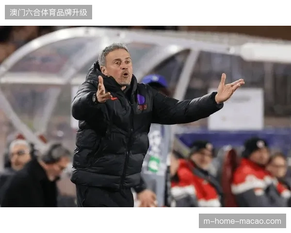 主教练恩里克通过灵活的轮换和战术调整，成功带领巴黎圣日耳曼克服赛程压力卫冕欧冠